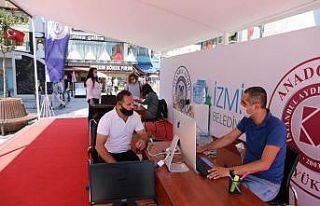 İzmit Belediyesinden üniversite adaylarına danışmanlık...