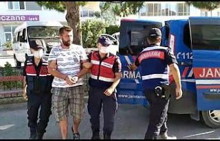 Jandarma 1 yıldır aranan zanlıyı çektiği fotoğraftan...