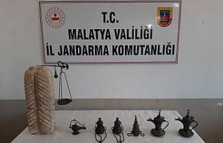Kaçak tarihi eserler ele geçirildi