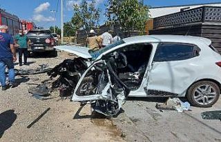 Kafa kafaya çarpıştılar: 3 yaralı