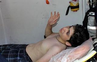 Kahraman kebapçı, iki çocuğu boğulmaktan kurtardı