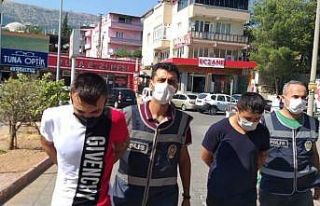 Kahramanmaraş’ta hırsızlık yapan 2 kişi tutuklandı