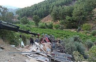 Kahramanmaraş’ta kontrolden çıkan tır dere yatağına...