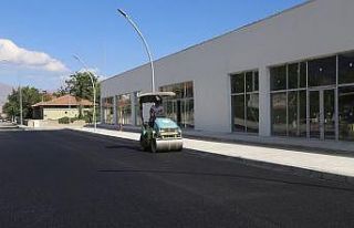 Kapalı Halk Pazarı çevresinde çevre düzenlemesi