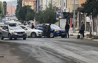 Kars’ta iki araç çarpıştı