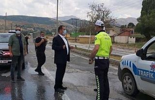 Kaymakam Erdemir’den kontrol noktalarına ziyaret