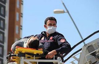 Kayseri’de otomobil kanala uçtu, itfaiye ekipleri...