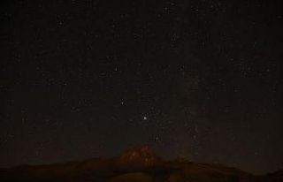Kayserililer meteor yağmurunu Erciyes’te izledi
