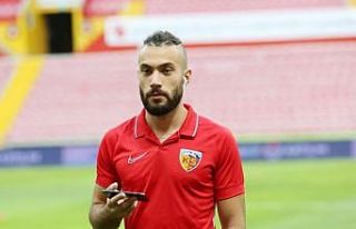 Kayserispor Aksel’i serbest bıraktı