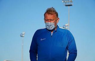 Kayserispor eski Teknik Direktörü Prosinecki: “Mensah,...