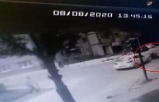 Kaza anı saniye saniye kameraya yansıdı