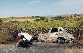 Kaza yapan LPG’li otomobil küle döndü, sürücü...