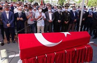 Kazada şehit olan polis memuru son yolculuğuna uğurlandı