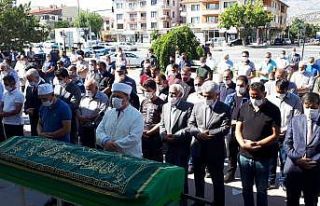 Kendini yakan seyyar satıcı toprağa verildi