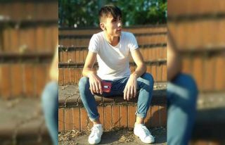 Kesilen ağacın çarptığı genç hayatını kaybetti