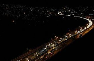 Kocaeli TEM’de dönüş çilesi sürüyor