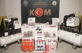KOM kaçakçıların ensesinde