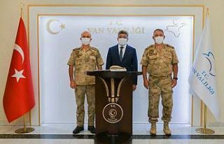 Komutanlardan Vali Bilmez’e ziyaret