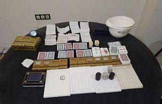 Konsomatris kadınlara sosyal mesafe kuralıdan para...