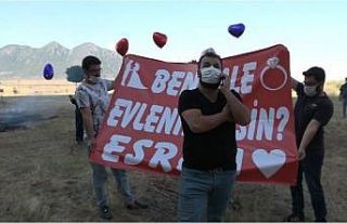 Korona virüs tedavisi gören genç kıza hastanede...