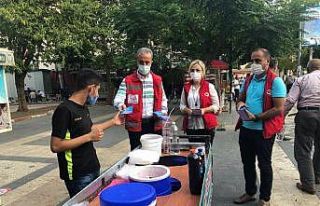 Korona virüs tedbirlerini anlatan broşürler dağıtıldı