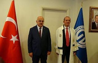 KTÜ’de devir teslim töreni