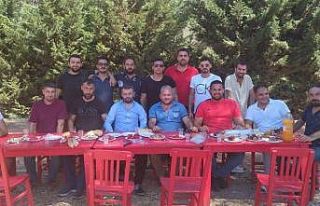 Kuşadası Ülkü Ocakları piknikte buluştu