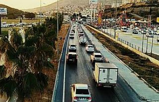 Kuşadası’na bayramda 206 bin araç giriş yaptı