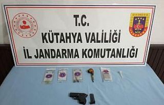 Kütahya’da uyuşturucu imal ve ticaretine 3 tutuklama