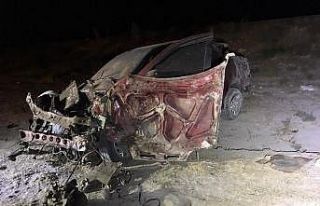 Lastiği patlayan otomobil takla attı: 1 ölü, 4...