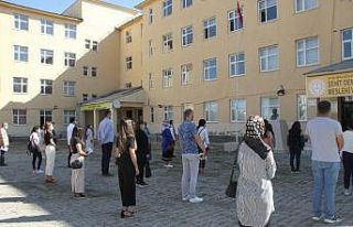 Malazgirt’te ilk ders zili çaldı