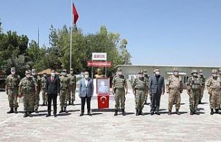 Mardin Valisi Demirtaş’tan sınırdaki Mehmetçiğe...