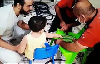 Mardin’de parmakları sandalyeye sıkışan çocuğun...