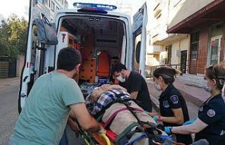 Merdivenlerden düşen vatandaş yaralandı