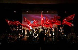 Mersin Şehir Tiyatrosu, ’Anadolu Toprağı Uyanıyor’...