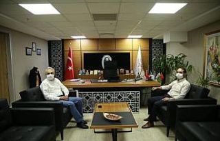 Milletvekili Savaş’tan İl Sağlık Müdürü Açıkgöz’e...
