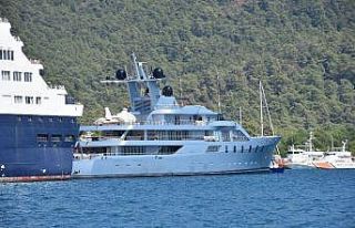 Milyon dolarlık megalüks yat Marmaris Limanı’na...