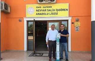 Nevvar Salih İşgören Vakfından okullara dezenfektan...