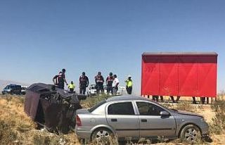 Niğde’de 2 otomobil çarpıştı: 7 yaralı