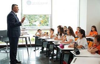 Öğrenciler yeni nesil dersler ile geleceğe hazırlanıyor