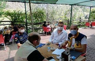 Osmaneli’nde maske ve sosyal mesafe kurallarına...