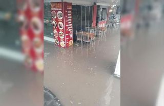 Osmaniye’de sağanak yağış su baskınlarına...