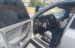 Otomobil çarpan bisiklet sürücüsü kurtarılamadı