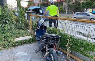 Otomobilin çarptığı motosiklet sürücüsü 100...