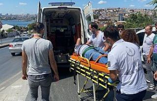 (Özel) Beyoğlu’nda otomobilin çarptığı yaşlı...
