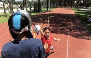 Pandemiyle kaybettikleri kondisyonu ’Eskrimvivor’...