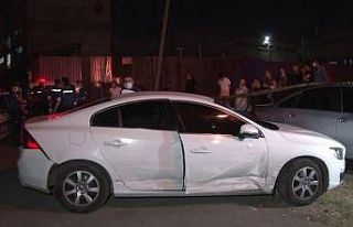 Pendik’te silahlı kavgada yaralan şahıs kaçarken...