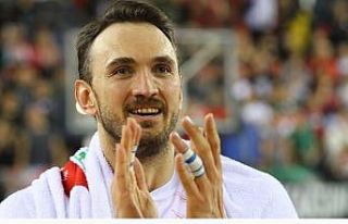 Pınar Karşıyaka, Semih Erden ile 2 yıl daha