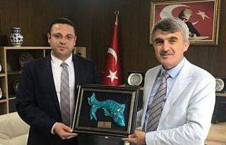 Rektör Uysal’dan İdare Mahkemesi Başkanı Cengiz’e...
