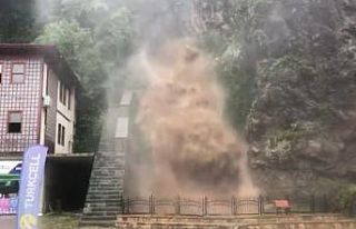 Rize’deki her şiddetli yağış sonrasında olduğu...